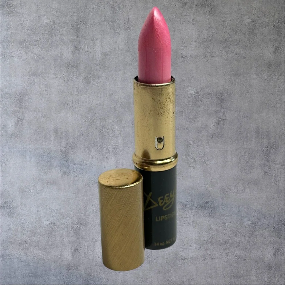 NOS MCM Deeya Lipstick .14oz Touch O Lilac Vintage Pink Gold Case‎ Beaumont TX